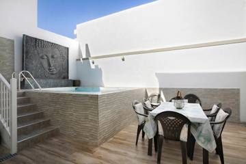 Holiday Rental for 9 People in Adeje, South Tenerife, Photo 3