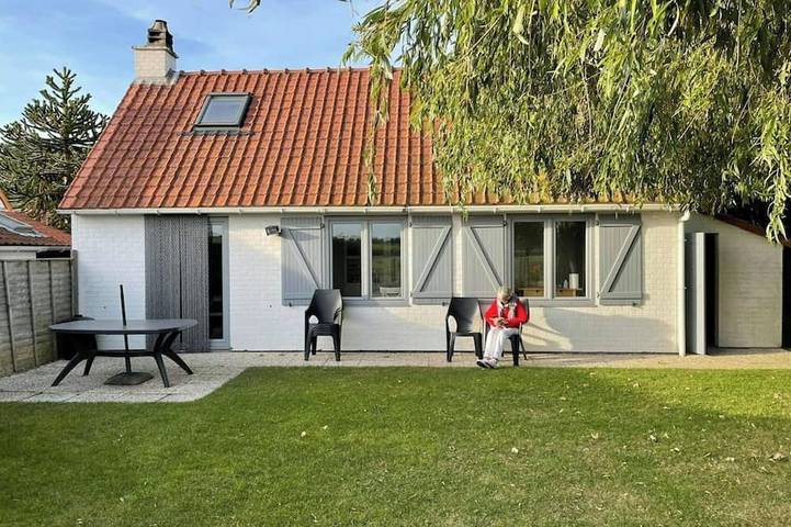 Vakantiehuis voor 6 personen, met tuin en zwembad in De Panne