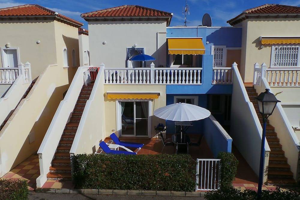 Entire apartment, Torremar Natura 214 Ground Floor Naturist apartment, Vera Playa. in Vera, Costa de Almería