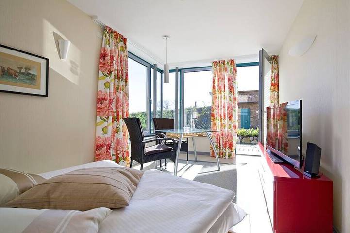 Ferienwohnung für 2 Personen, mit Terrasse und Pool in Wohlenberg - 3