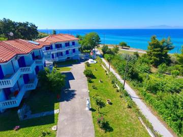 Hôtel pour 2 personnes, avec terrasse ainsi que vue et jardin dans Nea Kallikratia