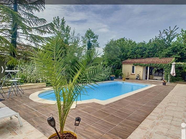 Location de vacances pour 2 personnes, avec vue ainsi que jardin et piscine à Lisle-sur-Tarn - 2