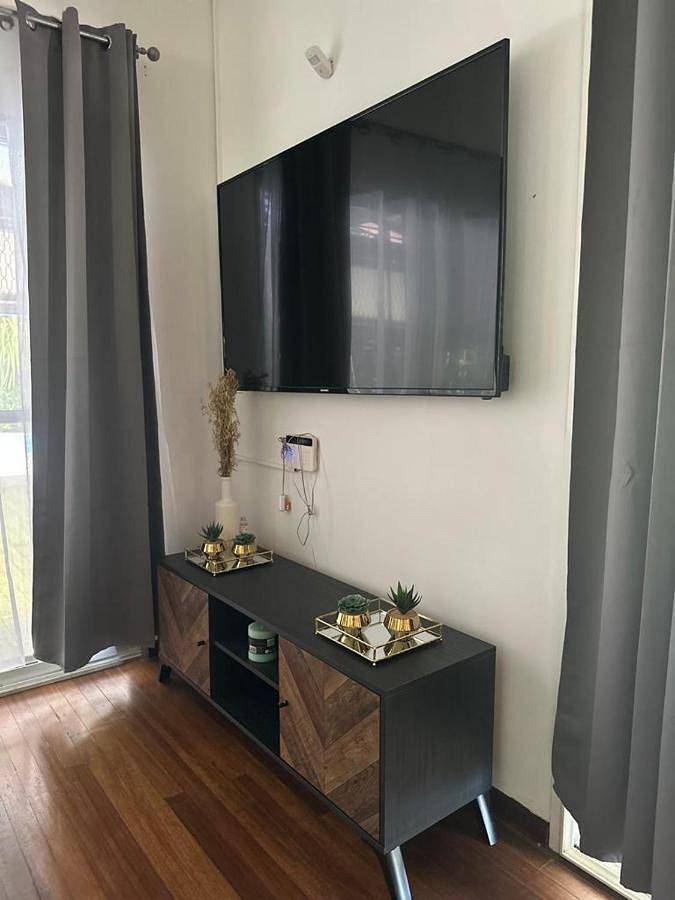 Location de vacances pour 6 personnes, avec jardin et piscine ainsi que terrasse et jacuzzi dans Guyane française - 2