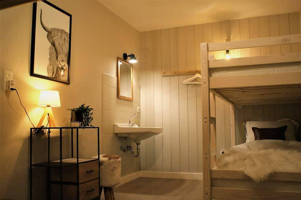 Villa Westfeld: central in the beautiful Sauerland - with jacuzzi !! in Westfeld, Schmallenberg