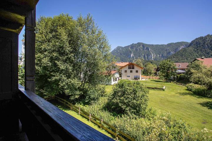Ganzes Studio, Studio Bergblick mit Bergblick, Balkon & Wlan in Inzell, Bayerische Alpen