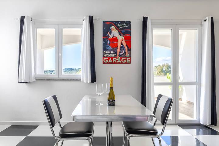 Appartement 'Vintage Village- Années 50' avec vue montagne, Wi-Fi et climatisation in Alghero, Province de Sassari