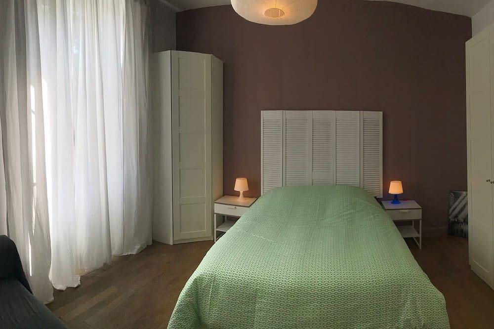 Charming Charming House 4 bedrooms - 145 m2 - Private Pool in Malaucène, Parc naturel régional du Mont-Ventoux