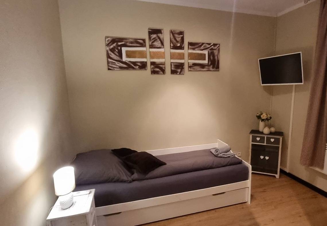 Ganze Ferienwohnung, Käuzchennest Klein aber fein Alles Neu! in Rehme, Bad Oeynhausen