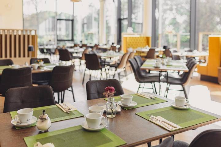 Hotel für 4 Personen, mit Terrasse und Garten sowie Ausblick in Holzminden - 2