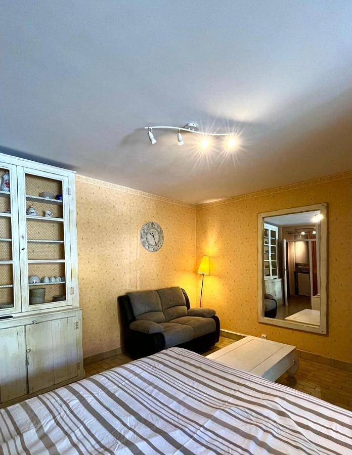 Gîte pour 2 personnes, avec balcon dans Office De Tourisme De Vernet Les Bains - 4