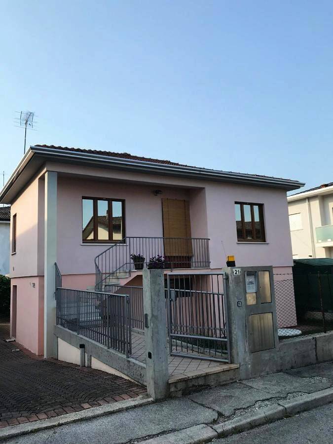 Gîte pour 4 personnes, avec Balcon ainsi que Terrasse et Jardin à Malo