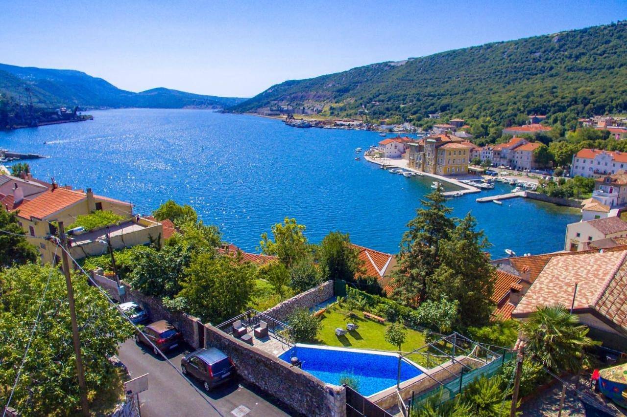 Villa with Private Pool in Bakar, Primorje-Gorski Kotar