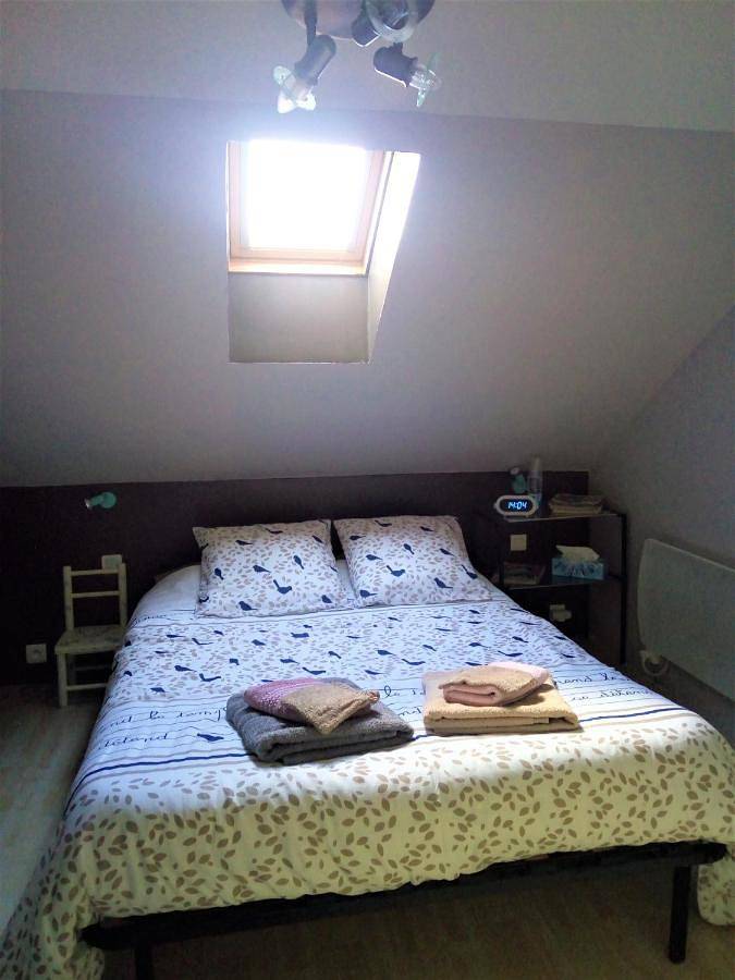 Gîte pour 2 personnes, avec jardin, adapté aux familles à Ygrande - 2