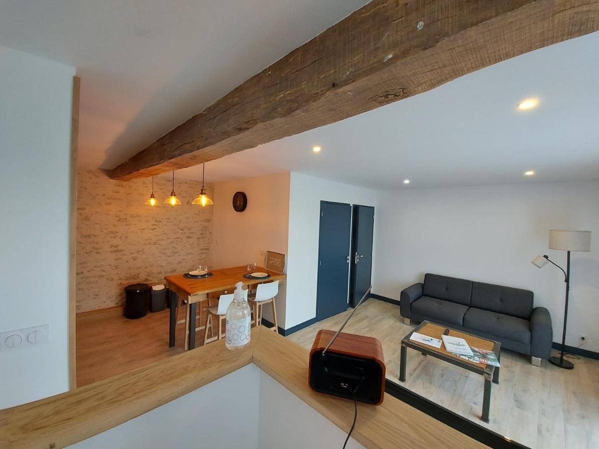 Appartement entier, One-Bedroom Apartment in Blaslay, Saint-Martin-la-Pallu