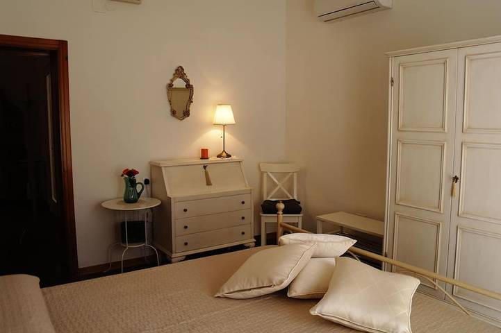 Detached villa for exclusive use ideal for families in the heart of Apulia in Castellana Grotte, Region de Bari