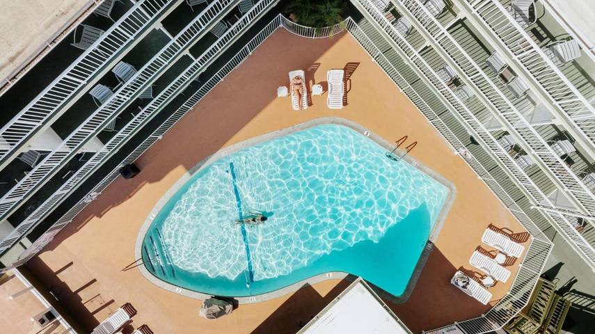 Pousadas para 4 pessoas, com piscina e terraço e ainda vista, com animais de estimação em San Diego