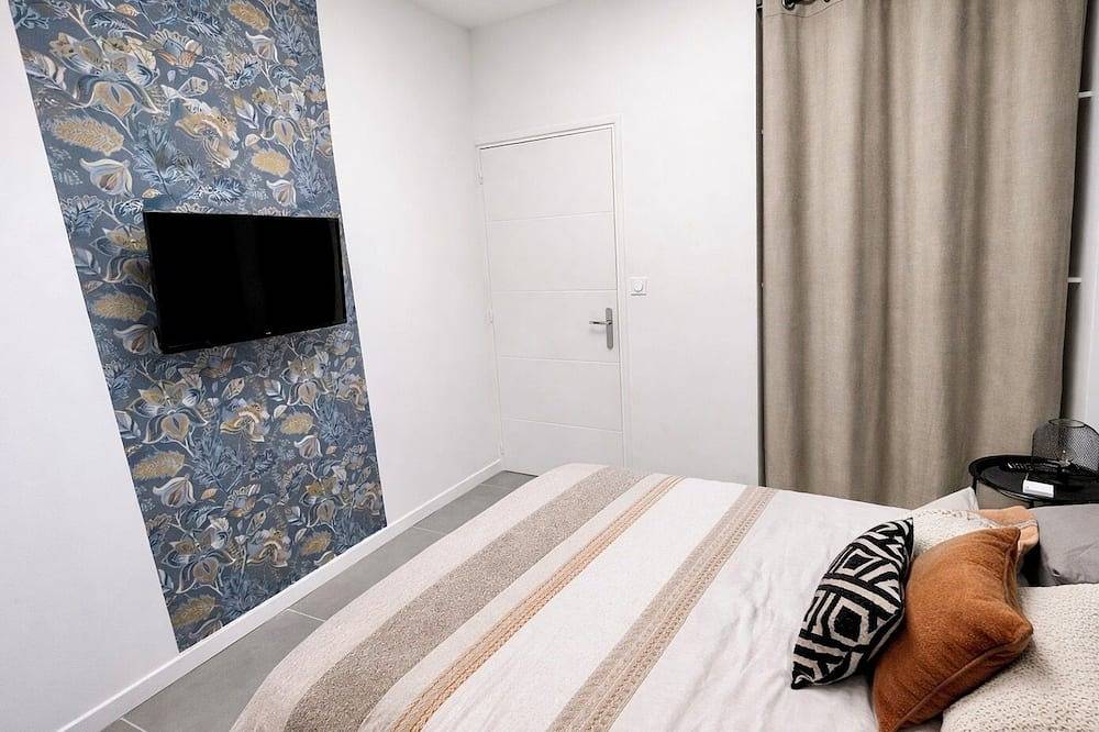 Entire apartment, Modern apartment with 40m² terrace - Extremely practical in Arras, Arras region