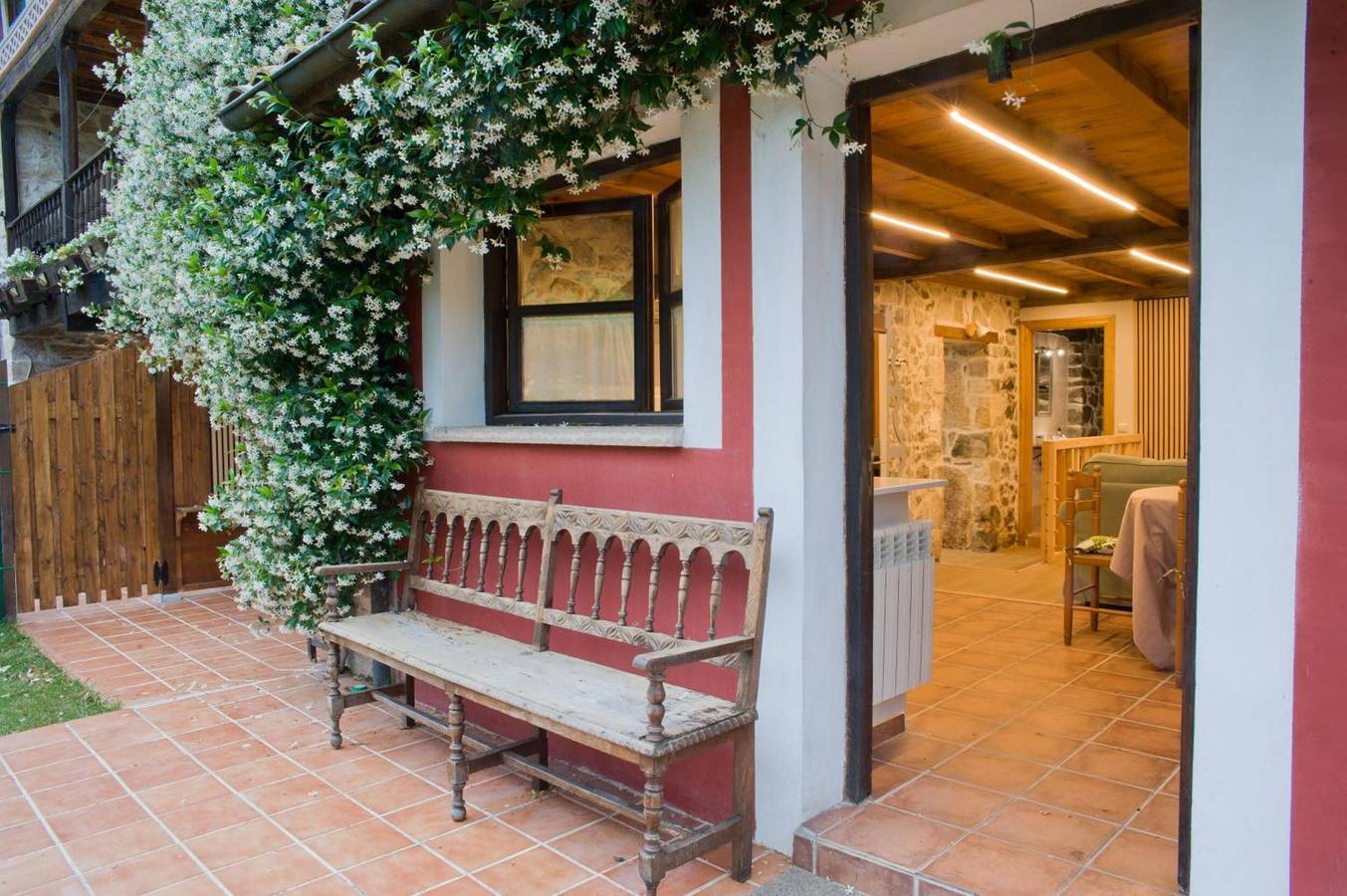 Gîte rural 'Del Tesoro "Tesoro Pequeño"' avec vue montagne, balcon et Wi-Fi in Cangas de Onís, Côte Cantabrique