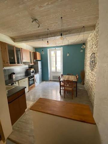 Gîte pour 5 personnes, avec balcon à Orange