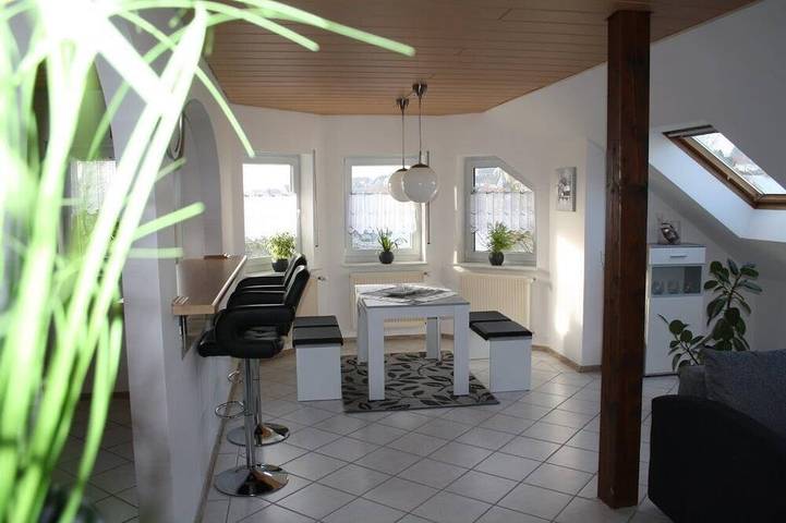 Ferienwohnung für 5 Personen, mit Balkon und Whirlpool