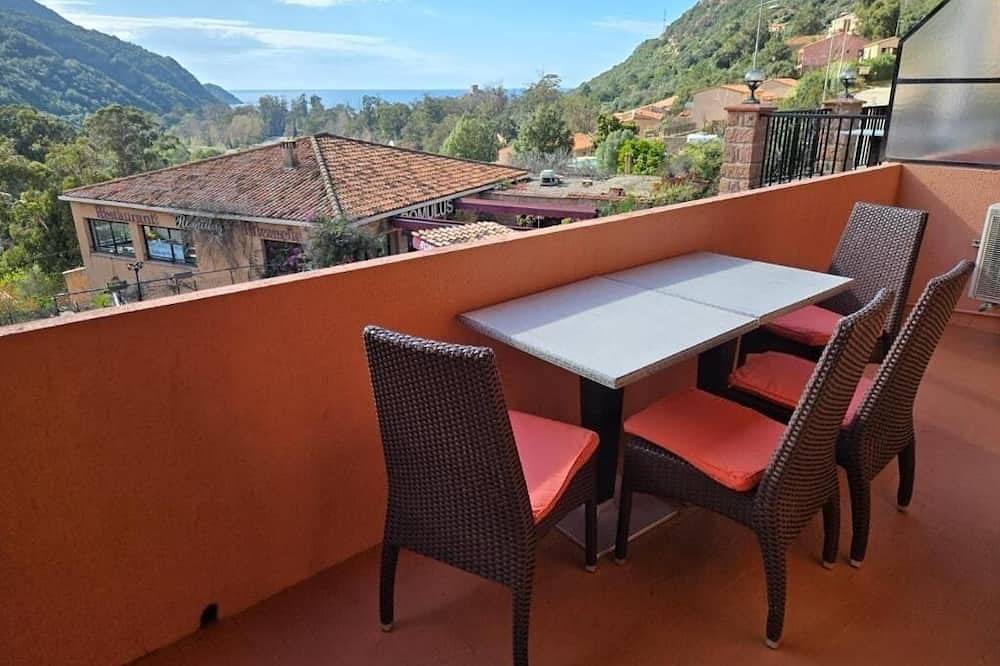 Entire apartment, Apartment Porto-Ota, an exceptional village between sea and mountains in Porto (Corsica), Ota