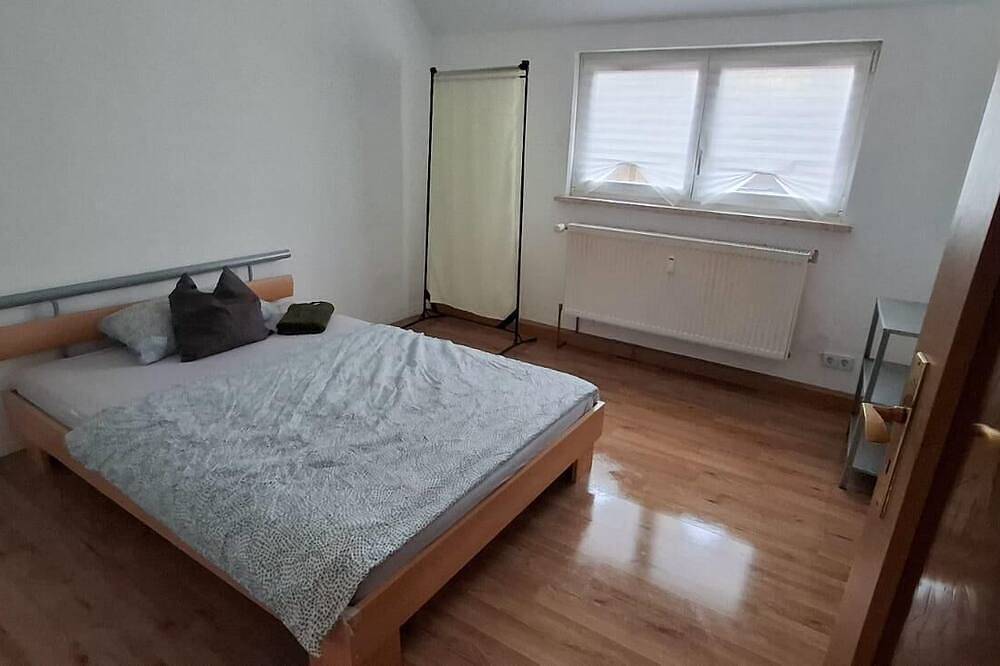 Ganze Wohnung, Flat for 6✭best price for month✭ best for workers in Elsteraue, Burgenlandkreis