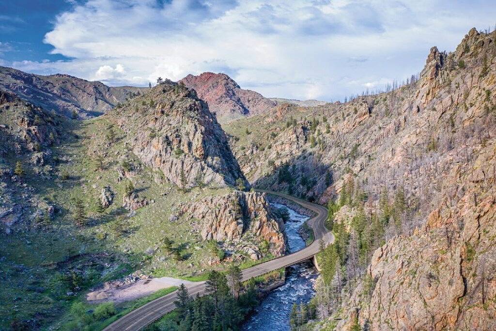 Clean, Cozy, Comfy, Great Location, Pets Welcome, Well Equipped Kitchen. in Fort Collins, Larimer County