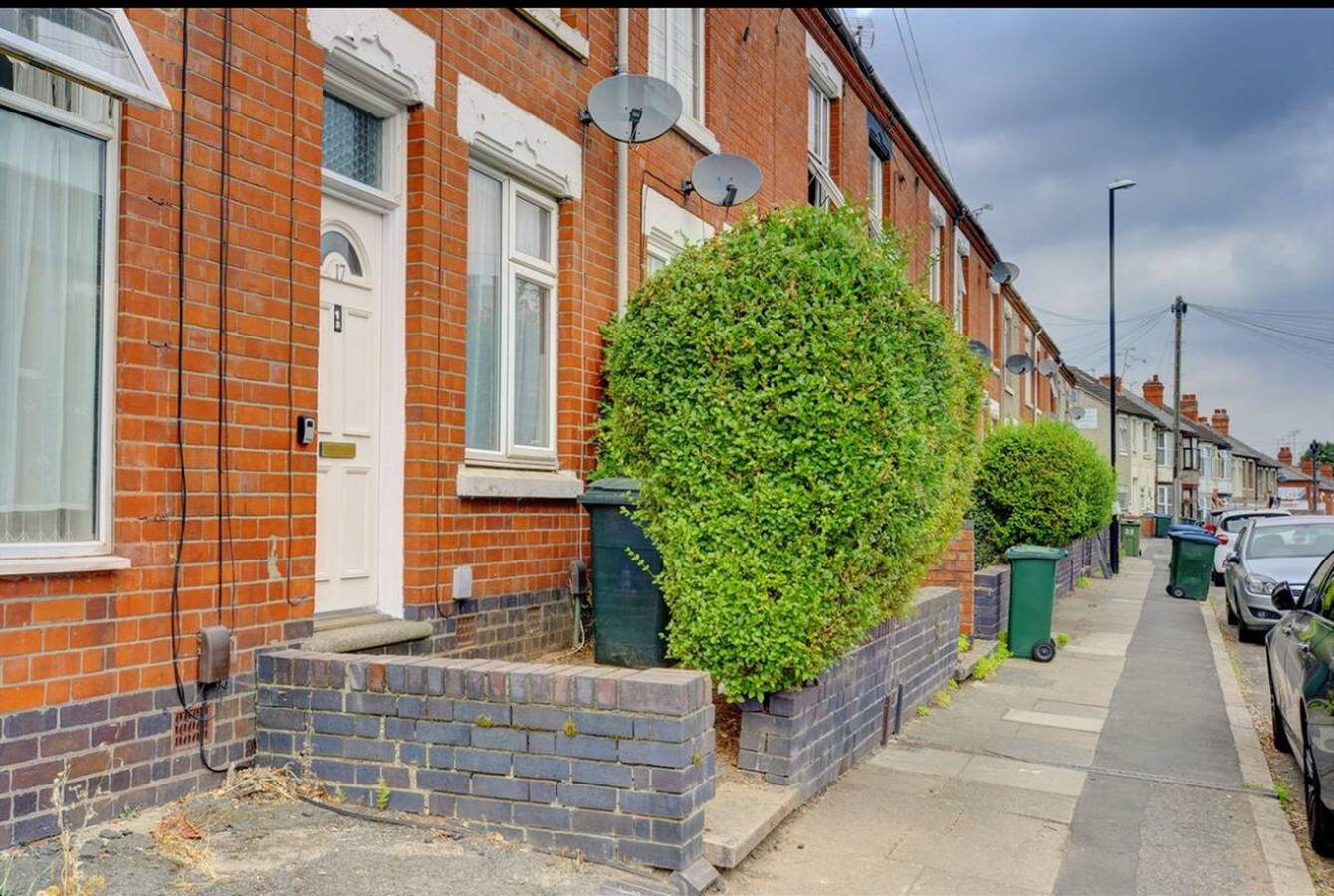 Central - 2br House - Free Parking - Garden in Coventry, Birmingham Area