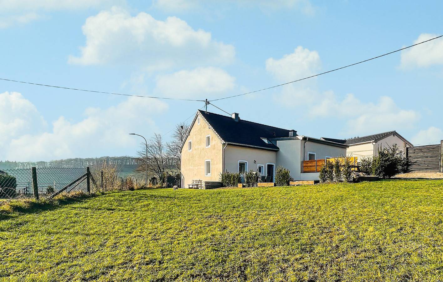 Appartement vue jardin avec vue panoramique sur le centre ville in Nimsreuland, Arrondissement d'Eifel-Bitburg-Prüm