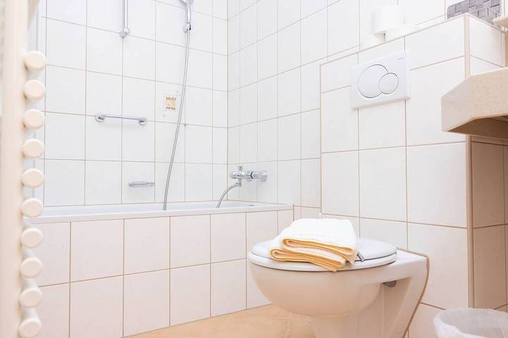 Chambre d’hôte pour 5 personnes à Brand - 4
