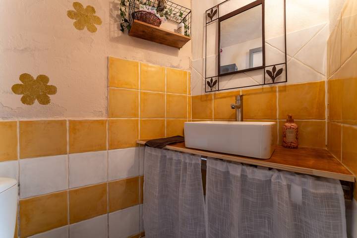 Appartement entier, Mon Petit Cabanon - Studio avec terrasse in Arles, Côte méditerranéenne (France)