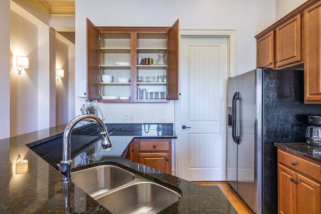 Ganze Wohnung, Stoneview Sunset- Amazing Waterfront Views!!! in Lake Martin