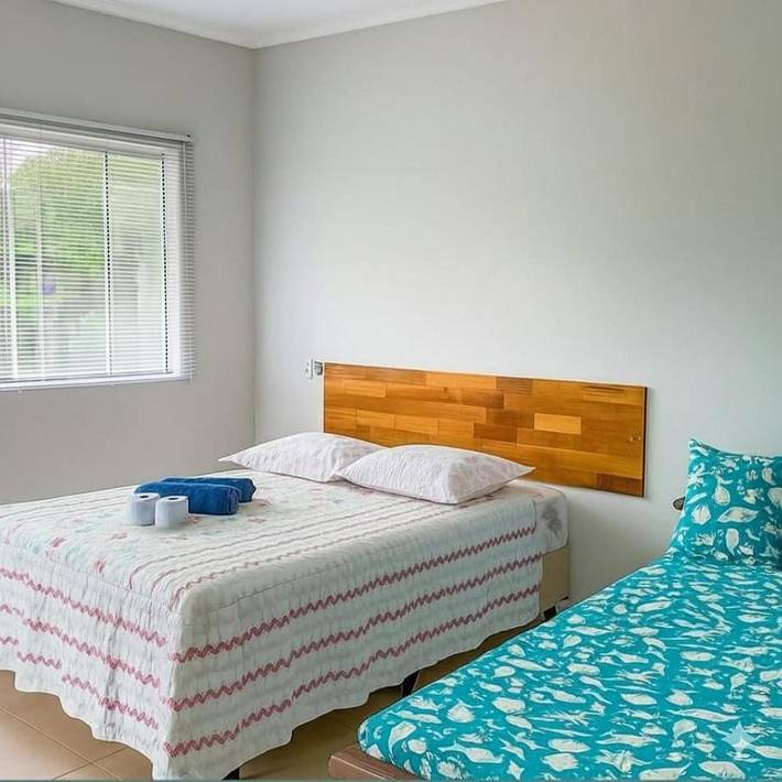 Pousadas para 6 pessoas, com balcão e vista e ainda jardim em Cananéia