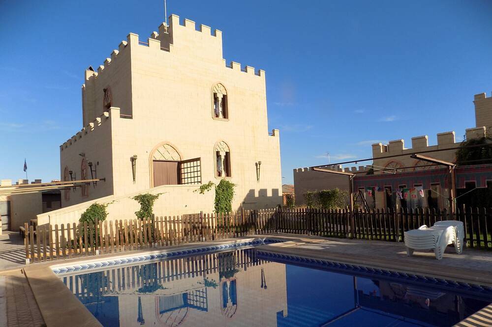 Casa Rural La Alcazaba | El Robledo in El Robledo, Provincia de Ciudad Real