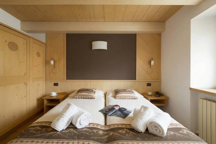 Gîte pour 4 personnes, avec Bassin pour enfant et Sauna