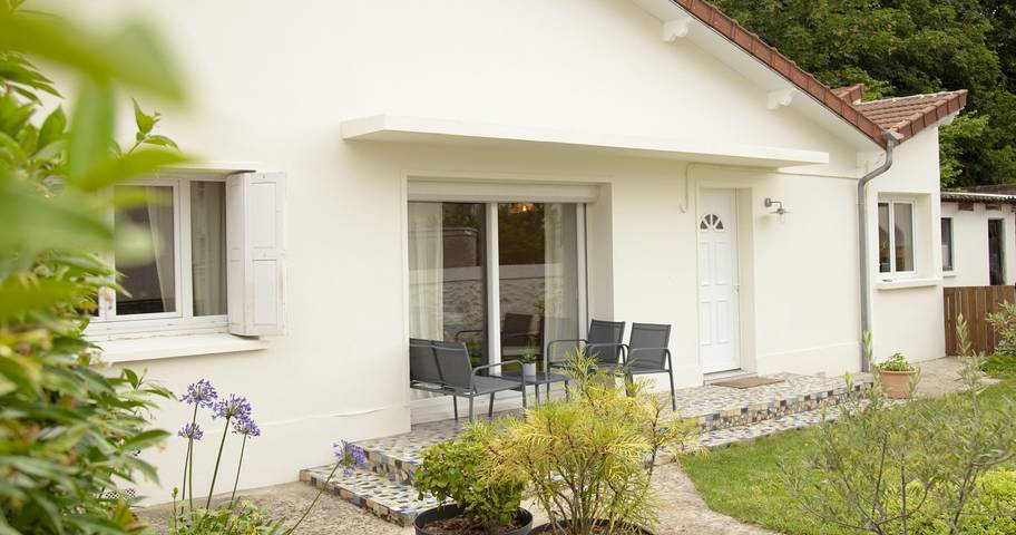 Gîte pour 4 personnes, avec jardin et terrasse