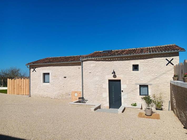 Gîte pour 6 personnes, avec jardin à Neuville-de-Poitou - 4