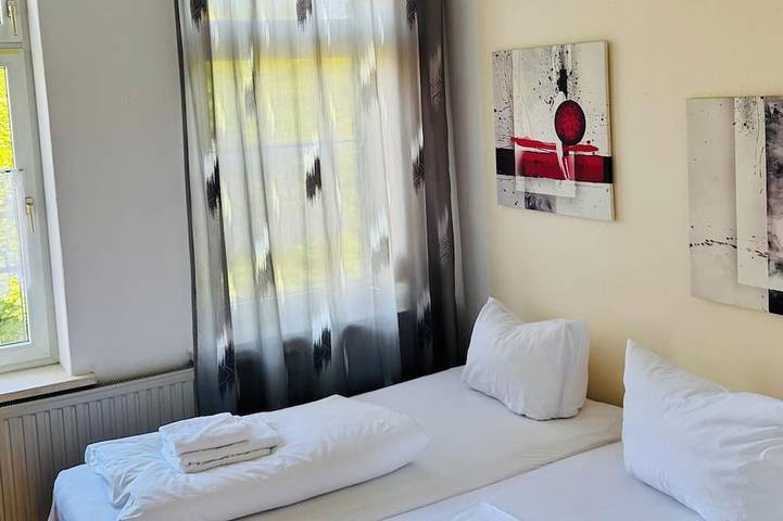 Ganze Wohnung, Siegener Balkon-Refugium in Plauen, Chemnitz und Umgebung