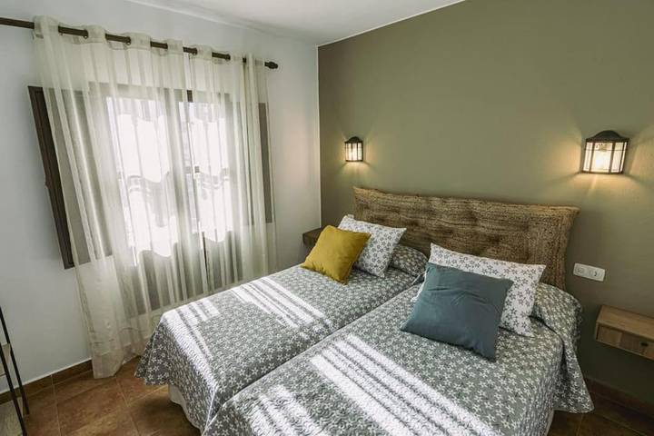 Casa rural para 10 personas, con Balcón y Terraza además de Jardín y Piscina en Utrera - 3
