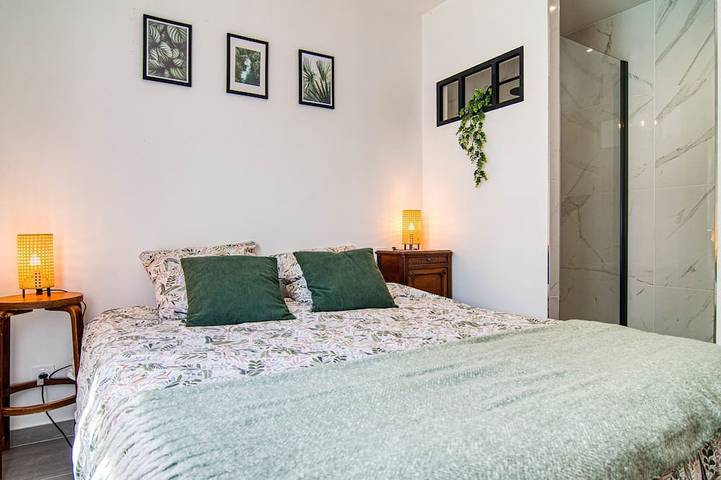 Location de vacances pour 8 personnes, avec jardin ainsi que piscine et terrasse à Garéoult - 3