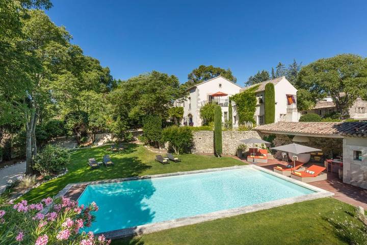 Maison d’hôte pour 2 personnes, avec piscine ainsi que vue et jardin à Saint-Rémy-de-Provence - 4