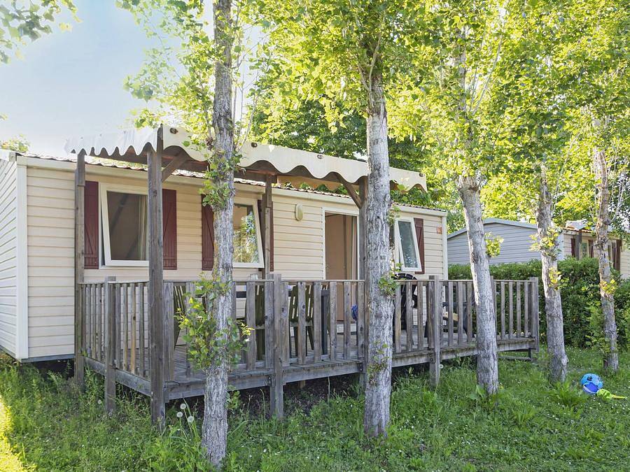 Camping Marina d'Erba Rossa - Mobilheim 6 personen - Classic | 2 Zi. | 4/6 Pers. | Erhöhte Terrasse | Clim. in Marina d'Oru, Ghisonaccia