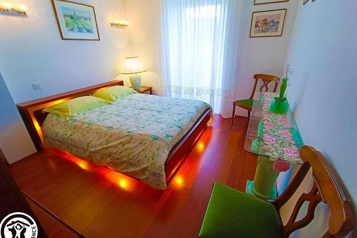 Location de vacances pour 6 personnes, avec jardin ainsi que terrasse et sauna à Saint-Vincent-Rive-d'Olt - 4