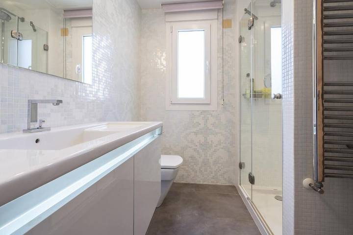 Casa rural para 9 personas, con Terraza y Jardín además de Piscina y Vistas en Elche - 4