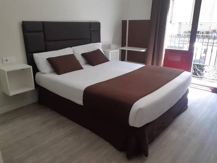Casa de huéspuedes para 2 personas, con Balcón y Terraza en Gracia