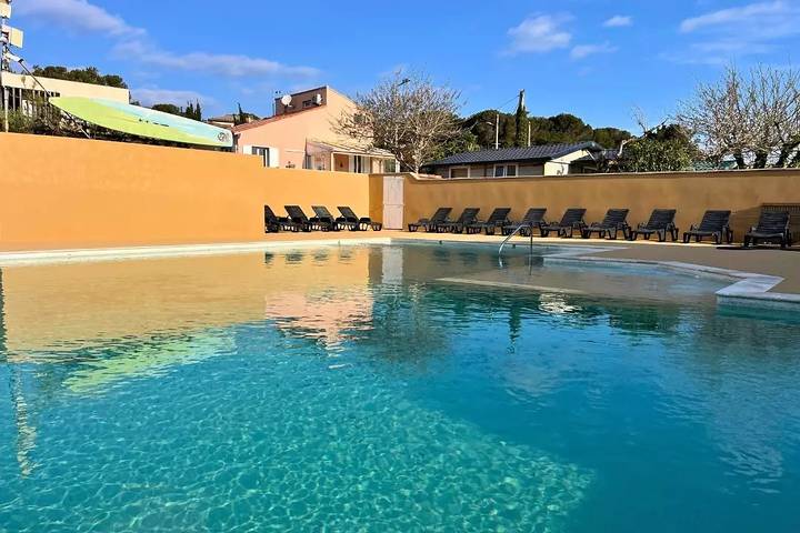 Camping für 4 Personen, mit Pool und Terrasse, mit Haustier in Martigues - 3