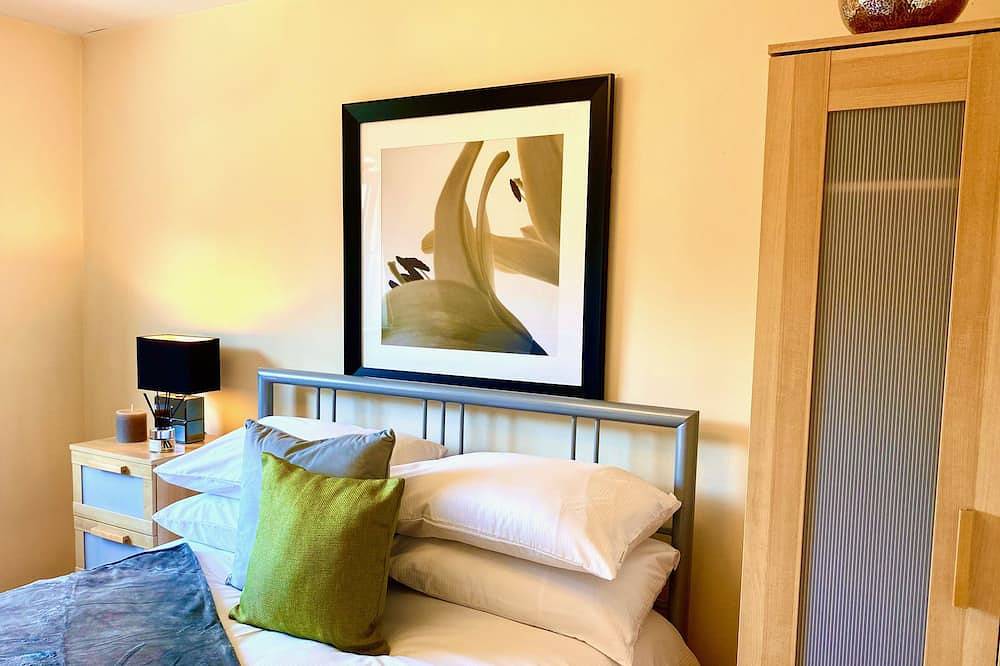 Aylesbury Contractor and Staycation House in Coldharbour, Buckinghamshire