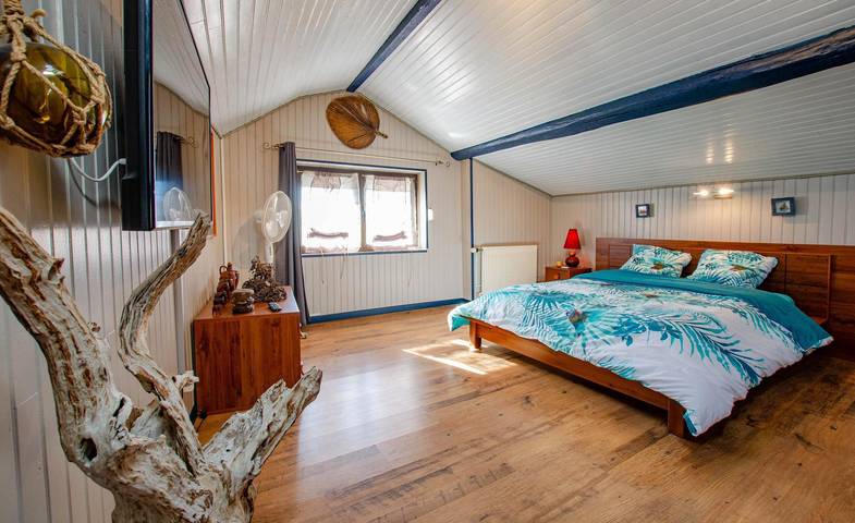 Gîte pour 2 personnes, avec piscine ainsi que terrasse et jardin dans l' Aube - 2