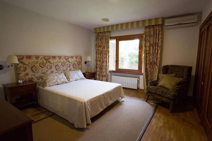 Location de vacances pour 12 personnes, avec piscine et vue ainsi que terrasse et jardin à Sant Joan d'Alacant - 2