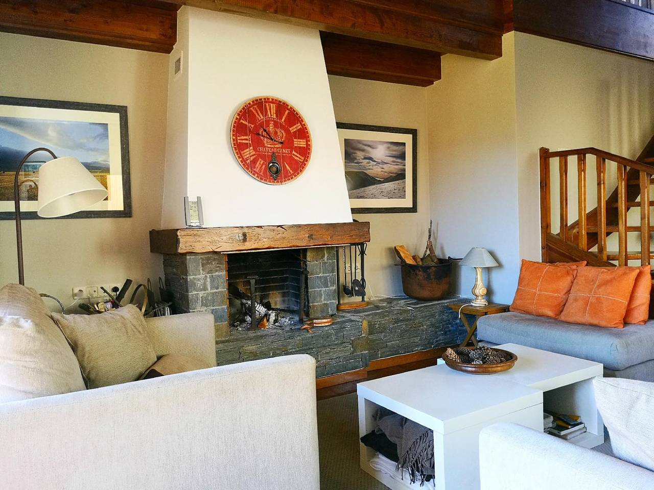 Ganze Ferienwohnung, Duplex 3 rooms Pool, Fireplace, Views, Dryer & Wi-Fi in Das, Katalanische Pyrenäen